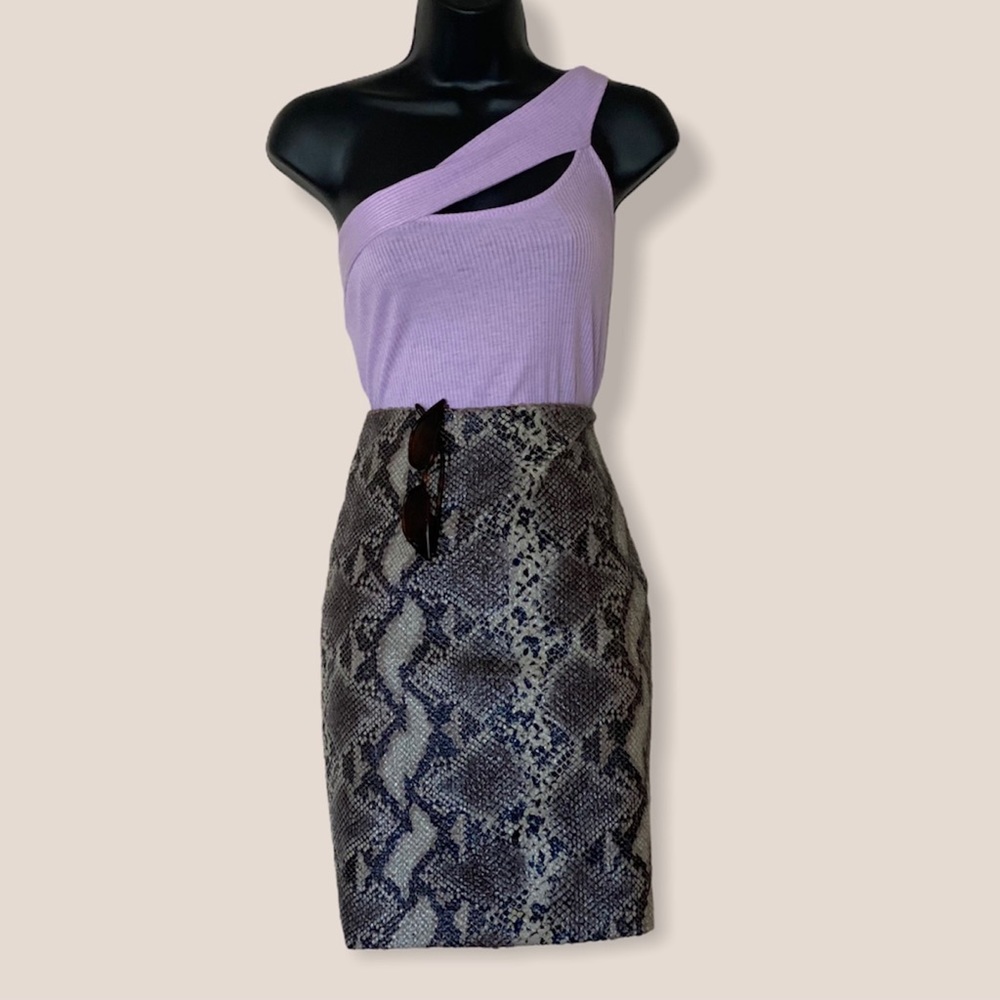 1980s vtg snakeskin skirt